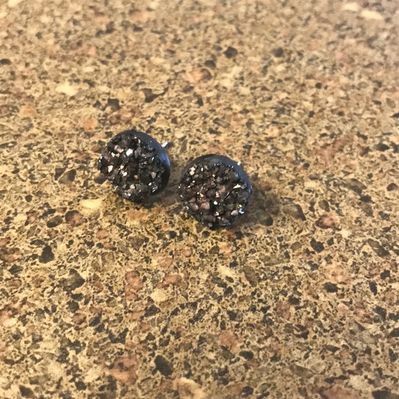 Jewelry - Brown druzy earrings